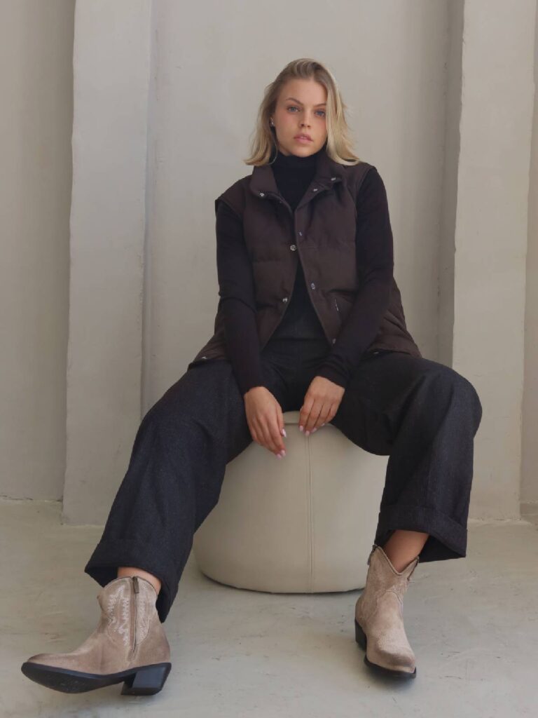 ZOE ITALY – Nora